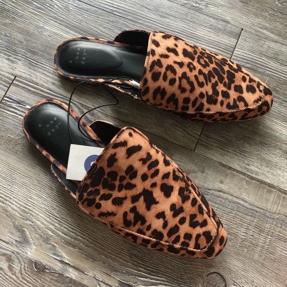 ✨NWT✨ a new day cheetah mules 🆕 - Picture 1 of 3
